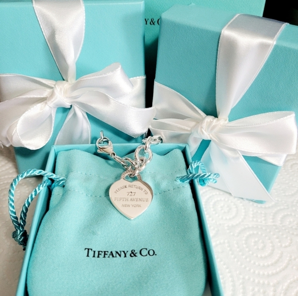 Tiffany and Company Return To Fifth Ave Heart Tag Bracelet